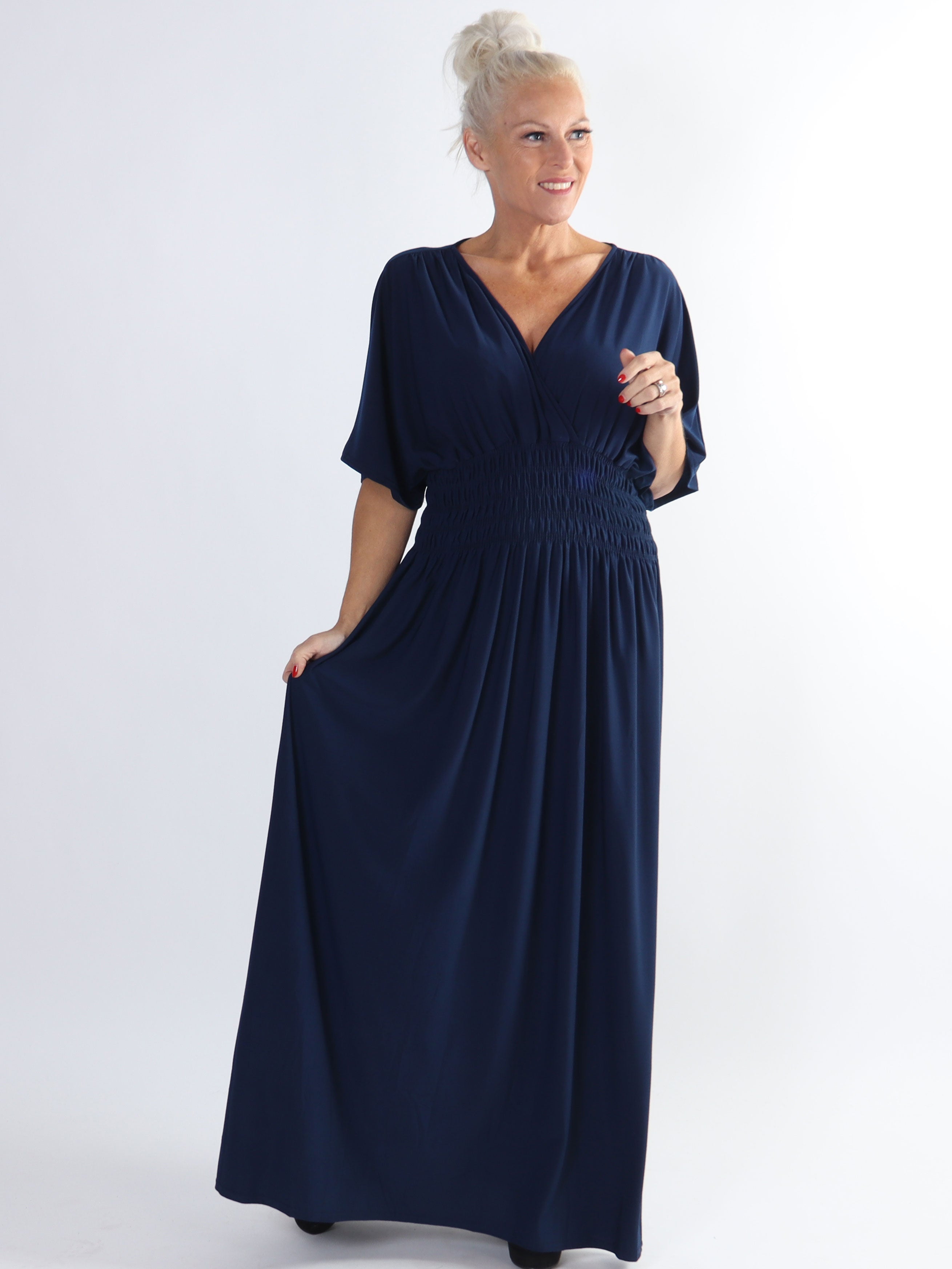 Pams Plain - Elastisk plus size kjole med smock
